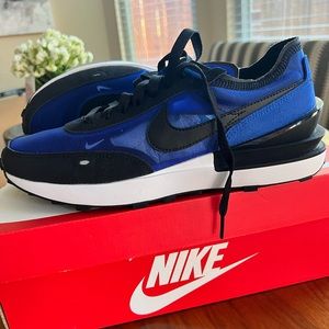 Nike Waffle One - Size 9